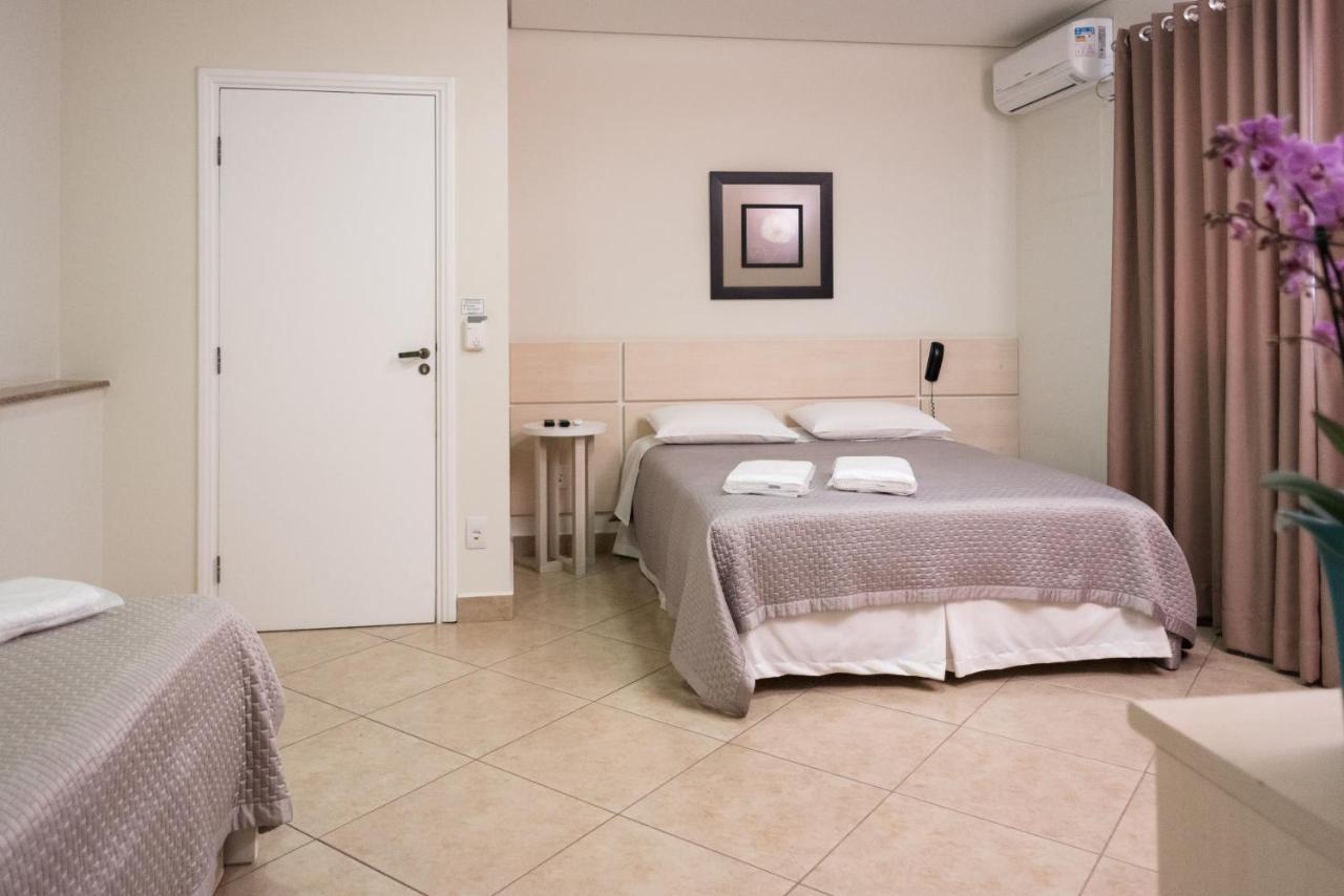 Holambra Garden Hotel Εξωτερικό φωτογραφία A room at the hotel